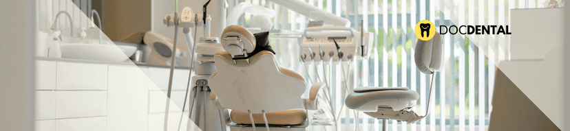 Grillz o Joyas dentales de lujo: La tendencia que brilla entre los famosos como Rosalía o Karol G