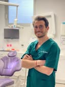 Dr Yllan RIAHI -Dentiste Courbevoie- Parodontologie - Endodontie - Couronne Dentaire - Esthétique Dentaire - Implantologie logo